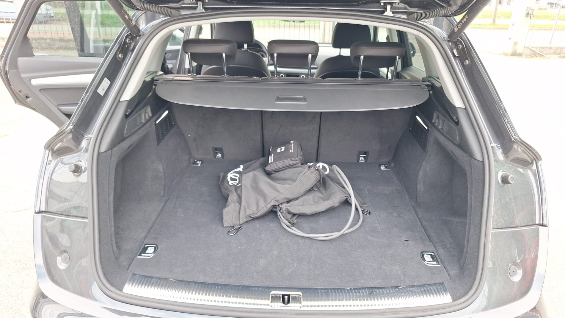 AUDI Q5 50 TFSI e quattro s-tronic BUSINESS !!!!!