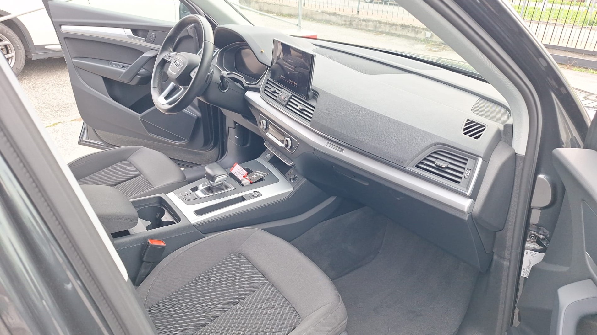 AUDI Q5 50 TFSI e quattro s-tronic BUSINESS !!!!!