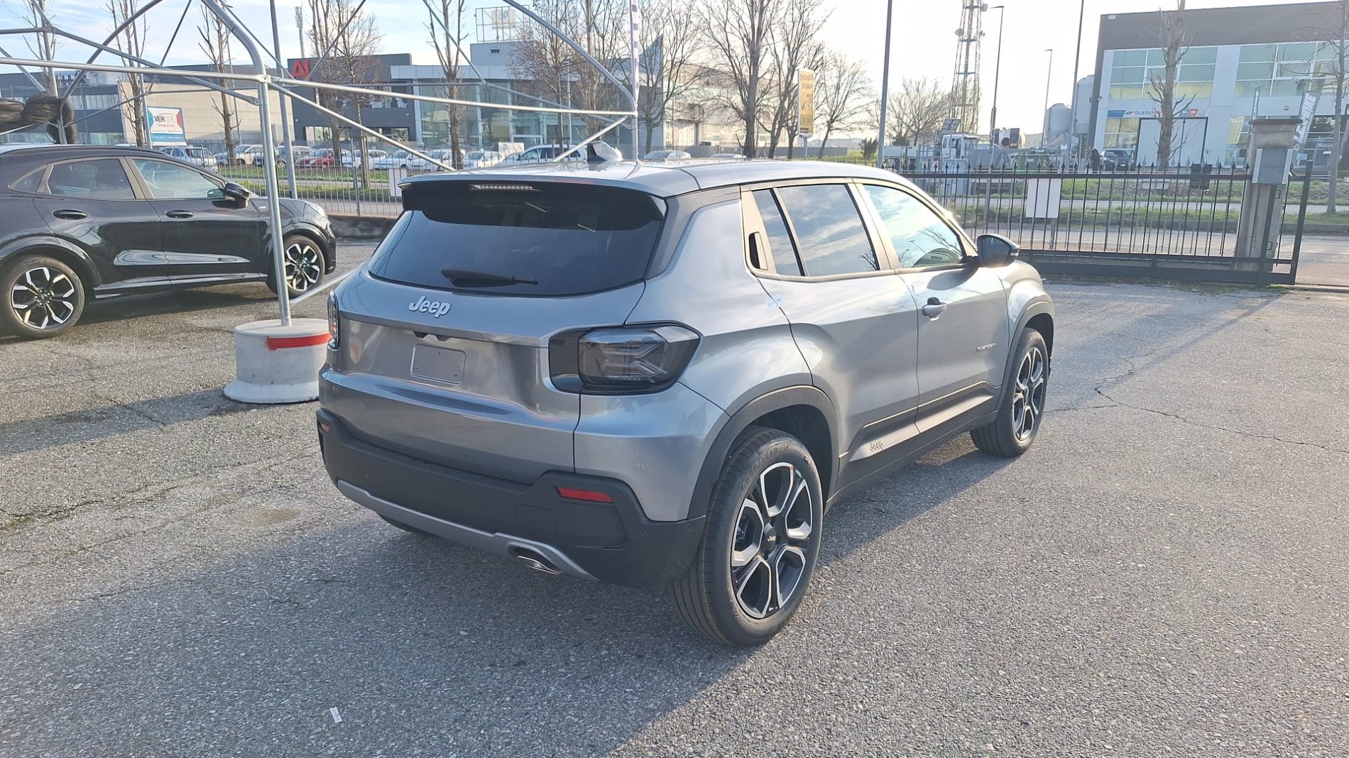 Jeep Avenger 1.2 Turbo 100 CV MHEV Summit