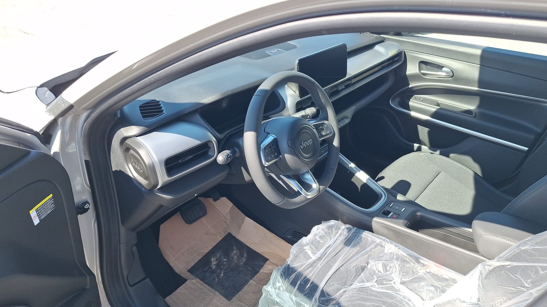 Jeep Avenger 1.2 Turbo 100 CV MHEV Summit