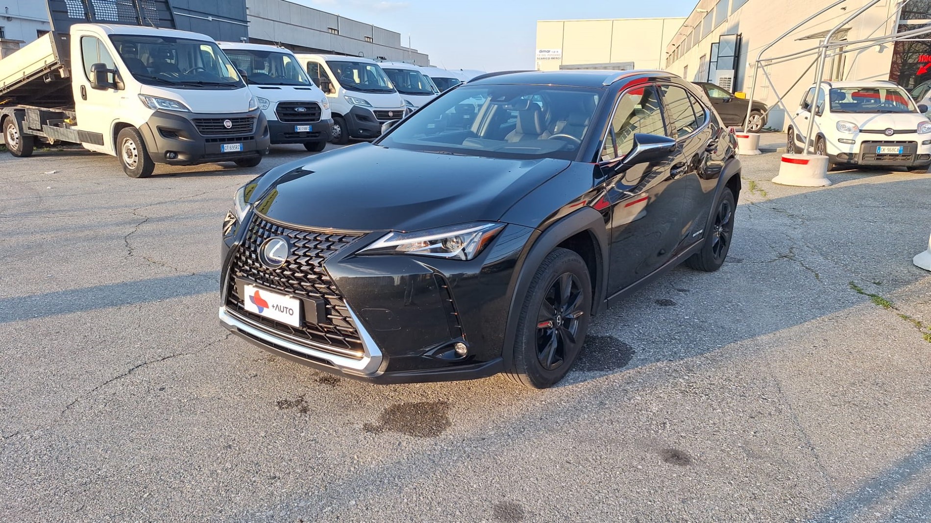 LEXUS UX 250H 2.0 BUSINESS 2WD