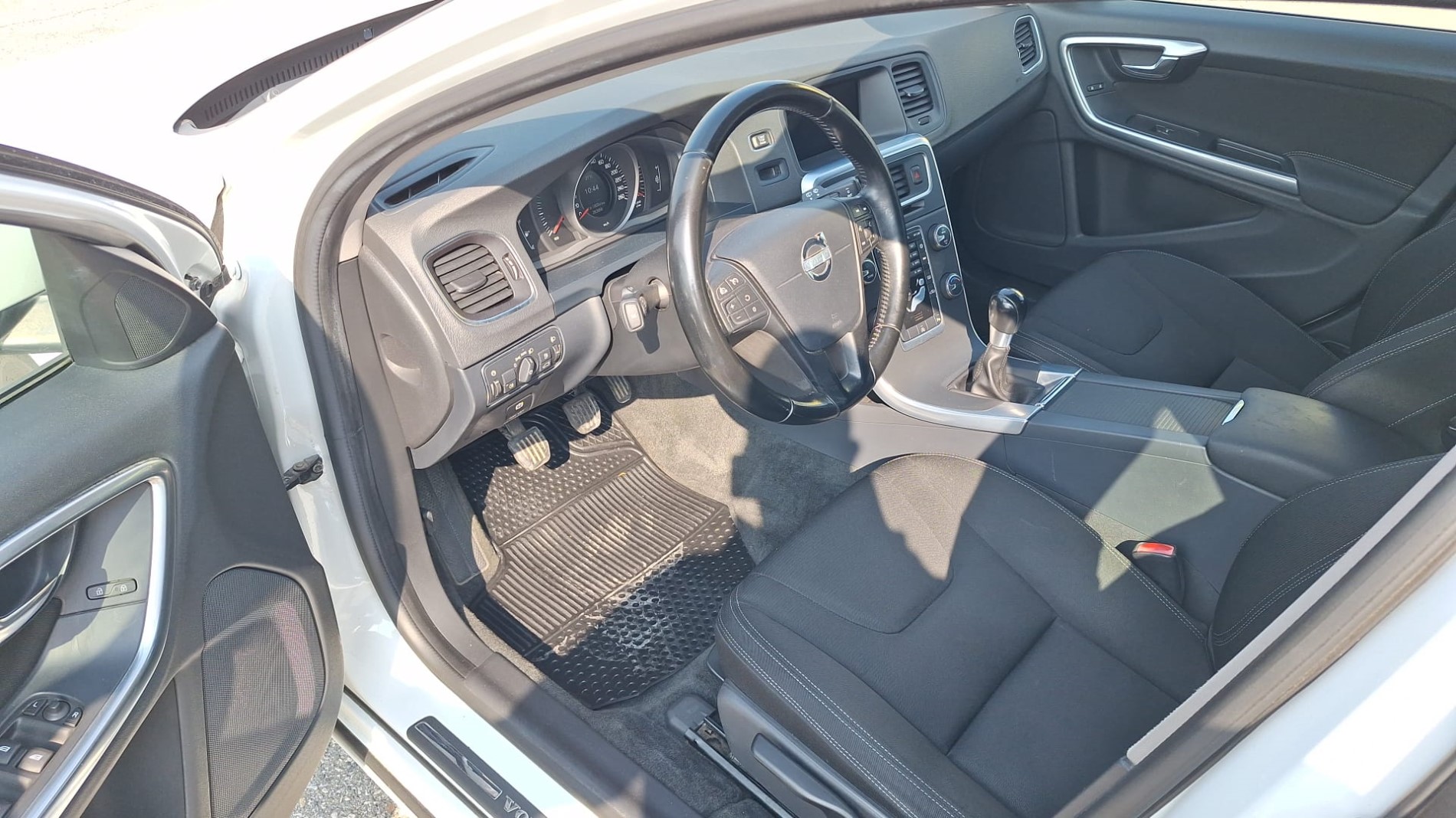 VOLVO V60 2014 1.6 D2