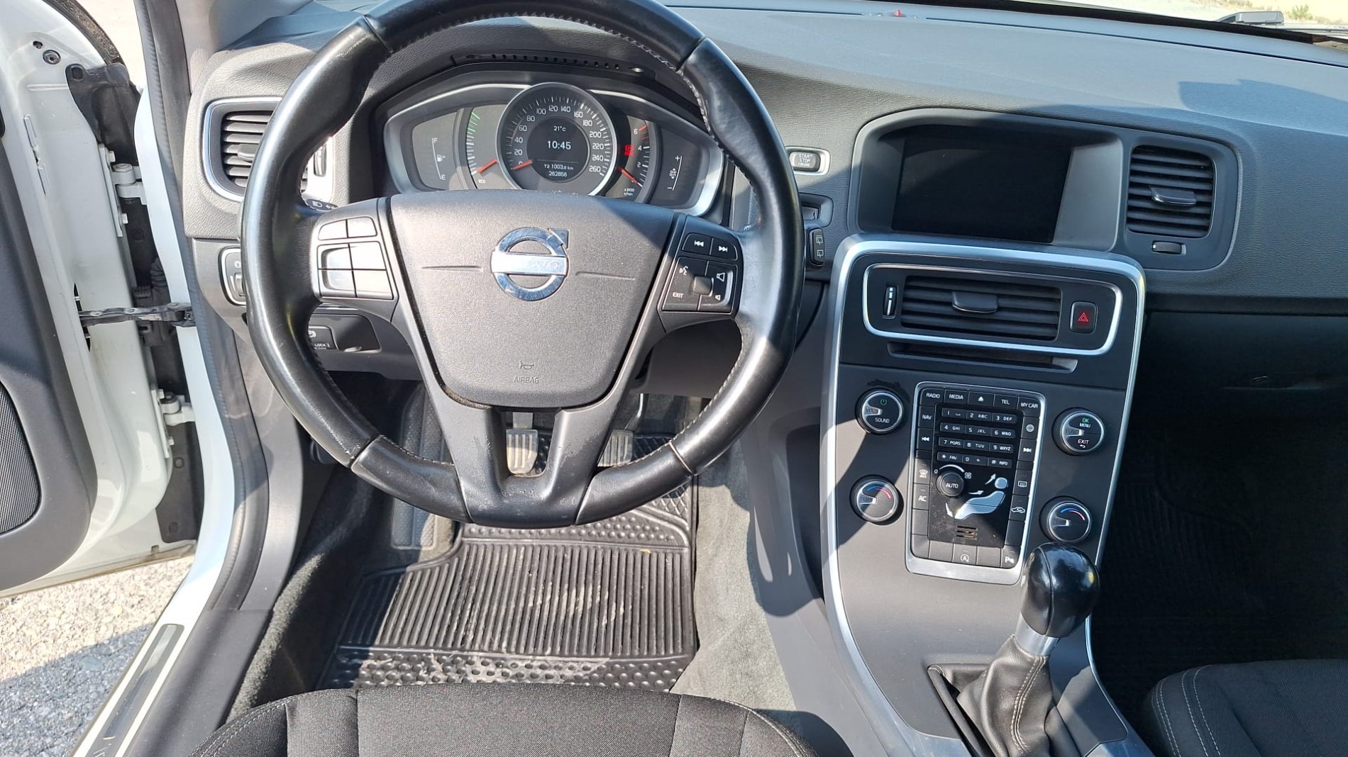 VOLVO V60 2014 1.6 D2