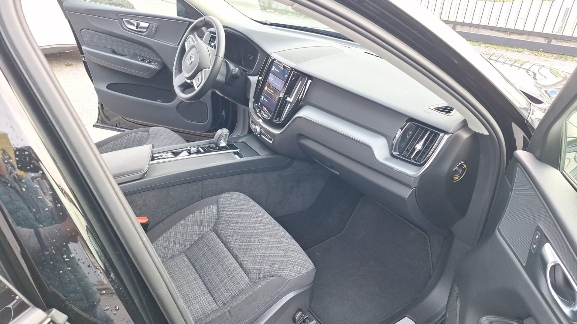 VOLVO XC 60 2.0 B4 AWD