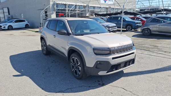 Jeep Avenger 1.2 Turbo 100 CV MHEV Summit