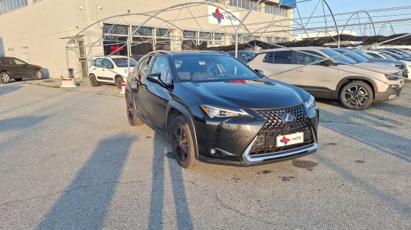 LEXUS UX 250H 2.0 BUSINESS 2WD